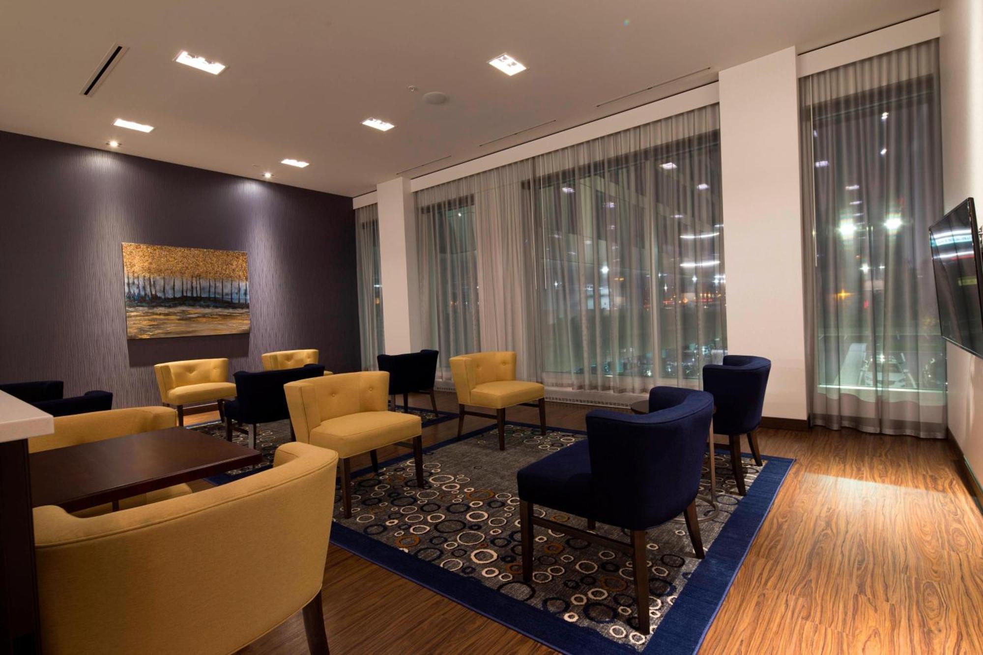Courtyard By Marriott Québec Dış mekan fotoğraf